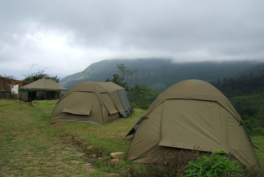 Camping & Öko-Abenteuer (Riverston, Meemure)